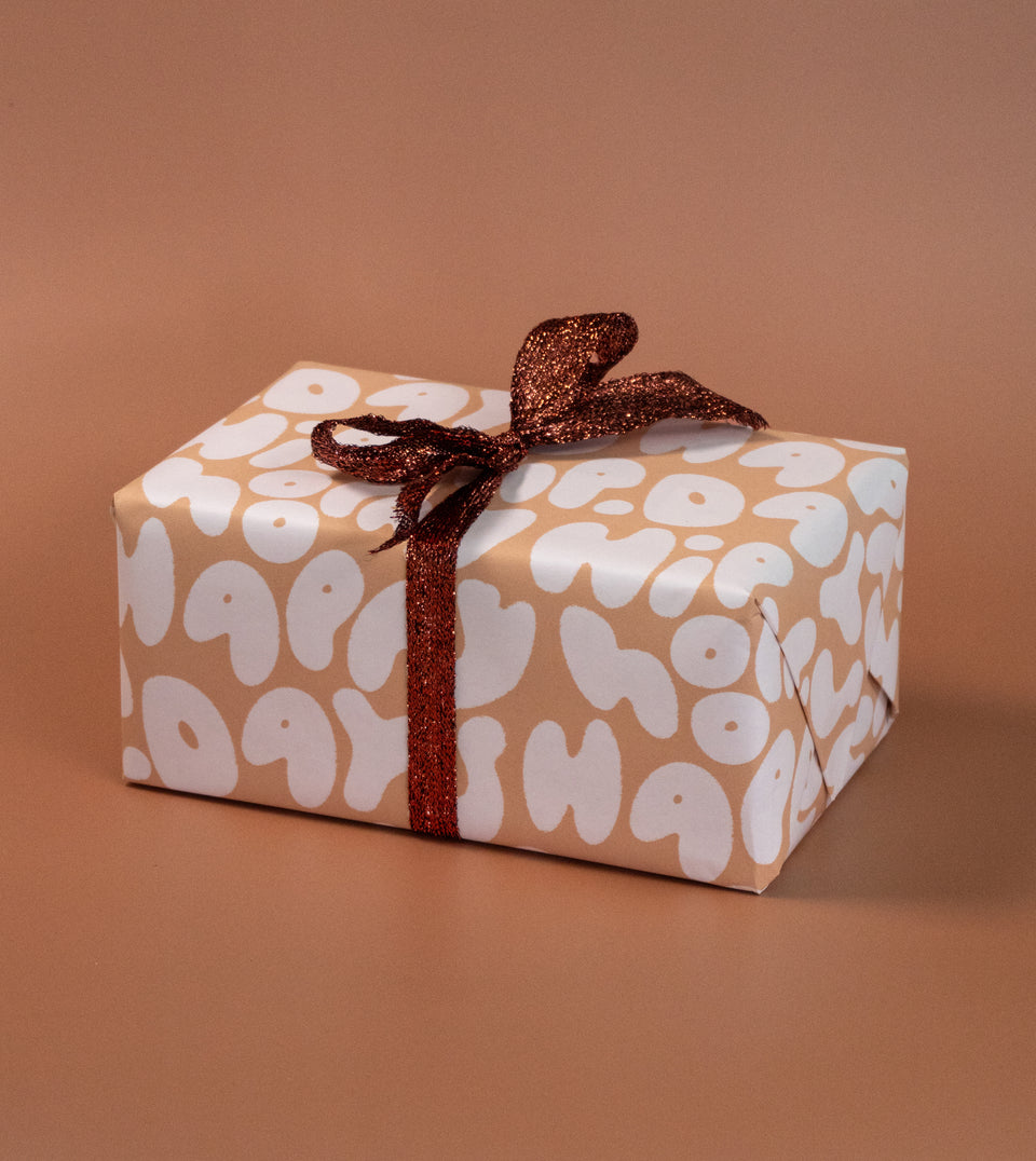 Happy Days Reverse wrapping paper (white, toffee)