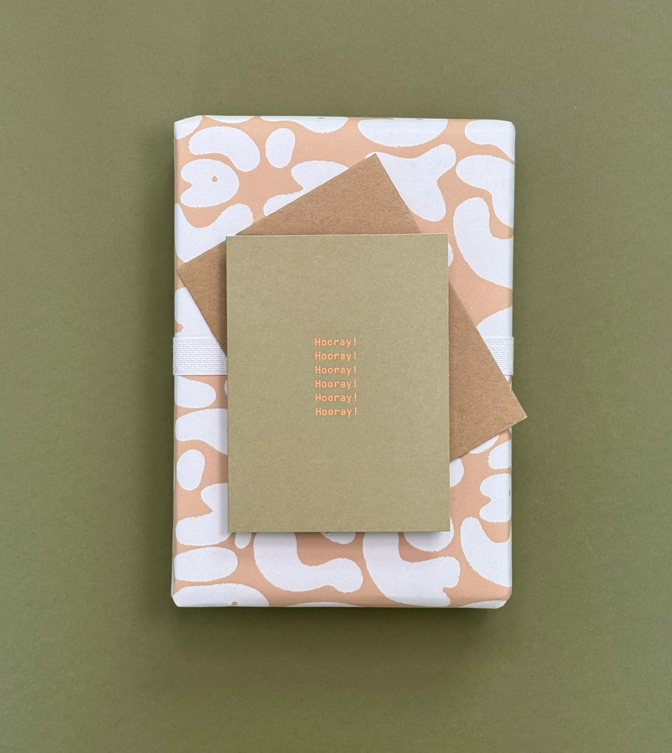 Happy Days Reverse wrapping paper (white, toffee)