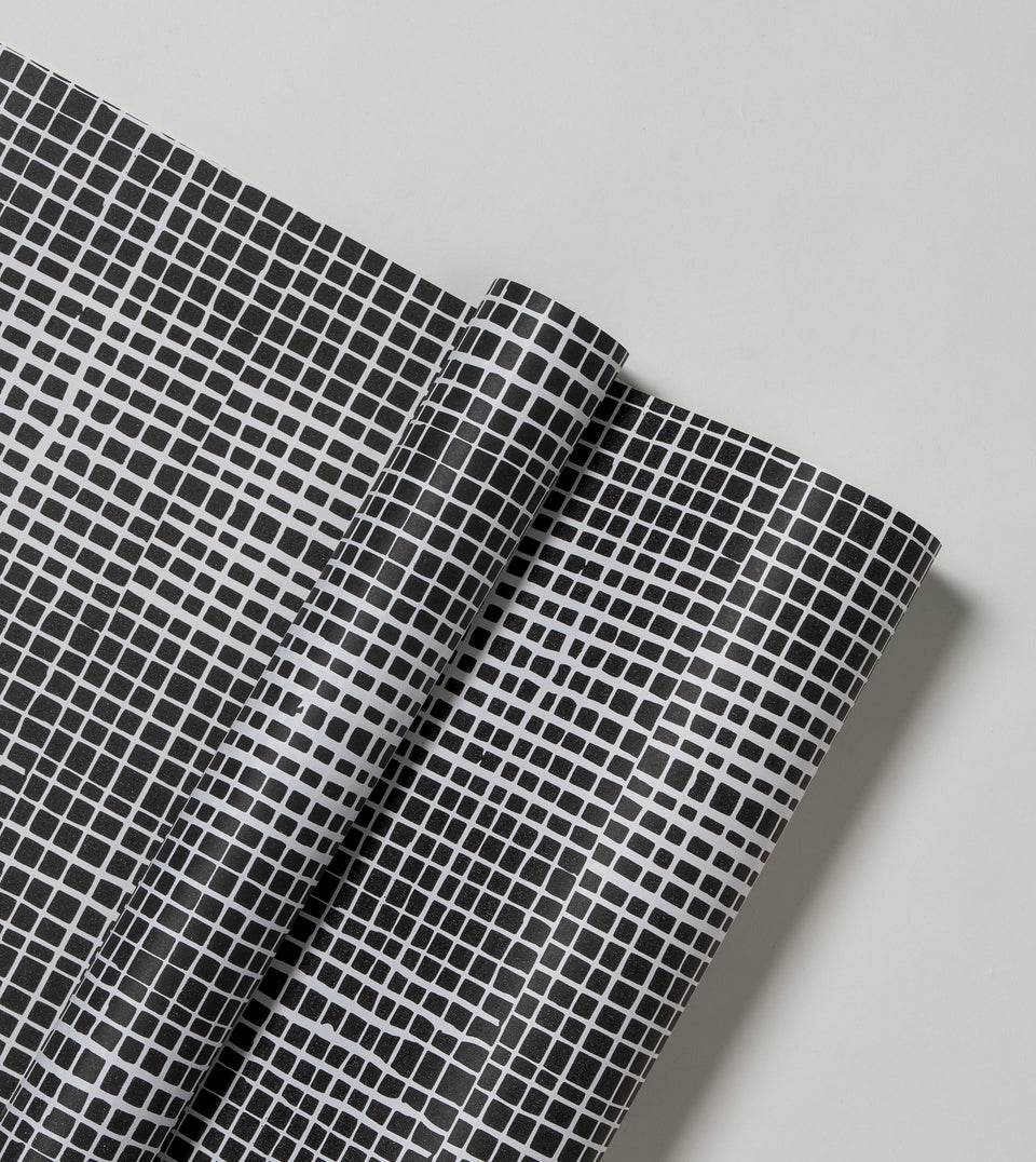 Grid wrapping paper (black, white)